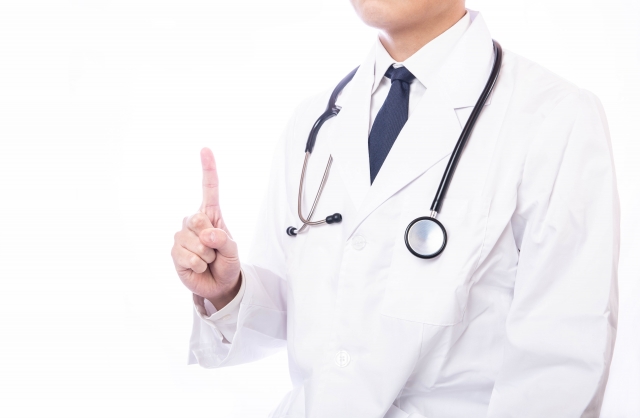 医師がポイントを説明している様子