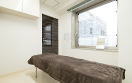 新宿新南口院の処理室