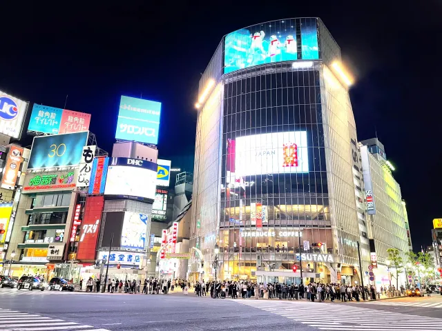 夜21時まで診療中の渋谷センター街れいわクリニック。仕事帰りや休日も受診可能な渋谷の皮膚科です。